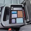 TOPTALL Выдвижная консольная полка, совместимая с -2026 Chevy Tahoe/Suburban/GMC Yukon, Органайзер для подлокотника полноразмерный, Черный (Не для