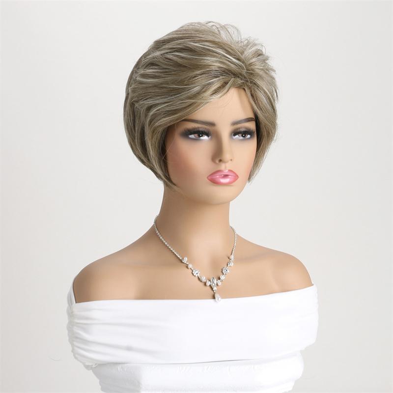 Synthetic Fiber Short Haircuts Blonde Wigs for White Women Pixie Cut Hairstyles Golden Mom Curly Hair Replacement Wig with Bangs