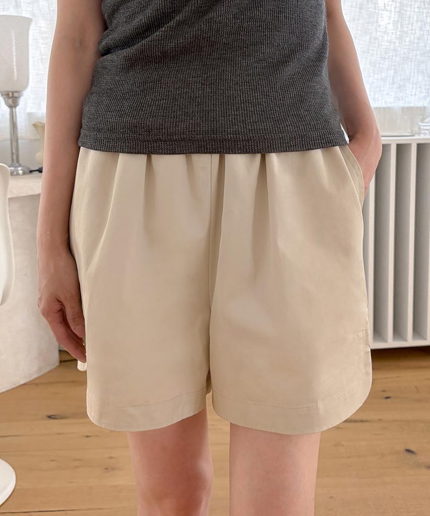MOYORA Essential Cotton Shorts [Beige]