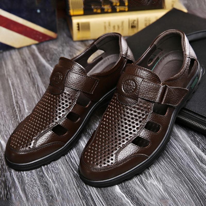 Модные мужские сандалии из мягкой кожи 2024 года, летние мужские кожаные сандалии, дышащие, нескользящие, повседневные кожаные туфли с вырезами, пляжная обувь для отдыха на открытом воздухе