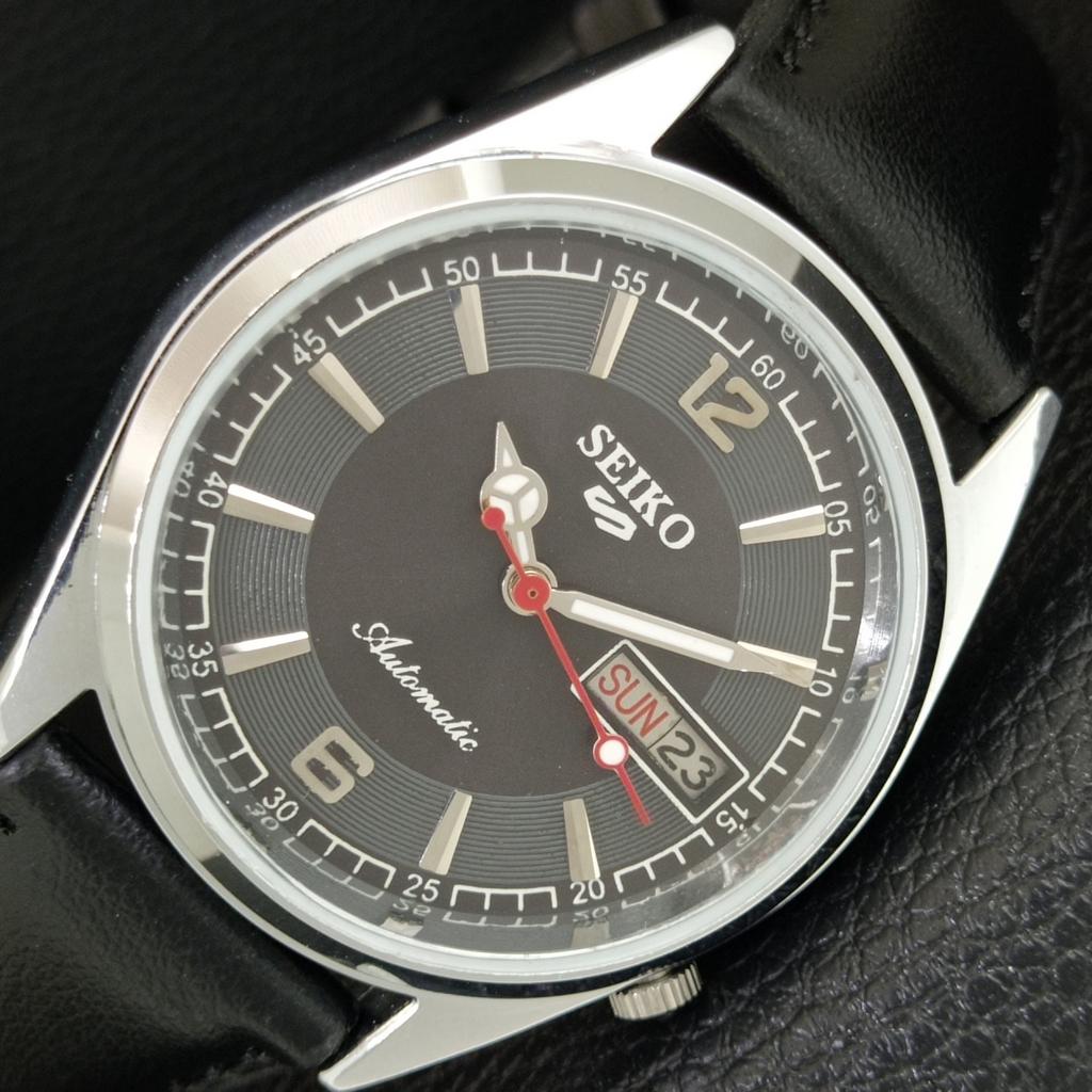 ВИНТАЖНЫЕ АВТОМАТИЧЕСКИЕ SEIKO 5 ВОССТАНОВЛЕННЫЕ ЯПОНСКИЕ МУЖСКИЕ ЧАСЫ С ЧЕРНЫМ ЦИФЕРБЛАТОМ a445486-1