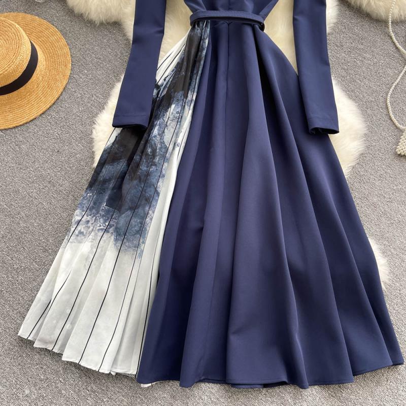 Новое осеннее легкое роскошное роскошное плиссированное платье длиной до колена в стиле Хепберн с v-образным вырезом и принтом