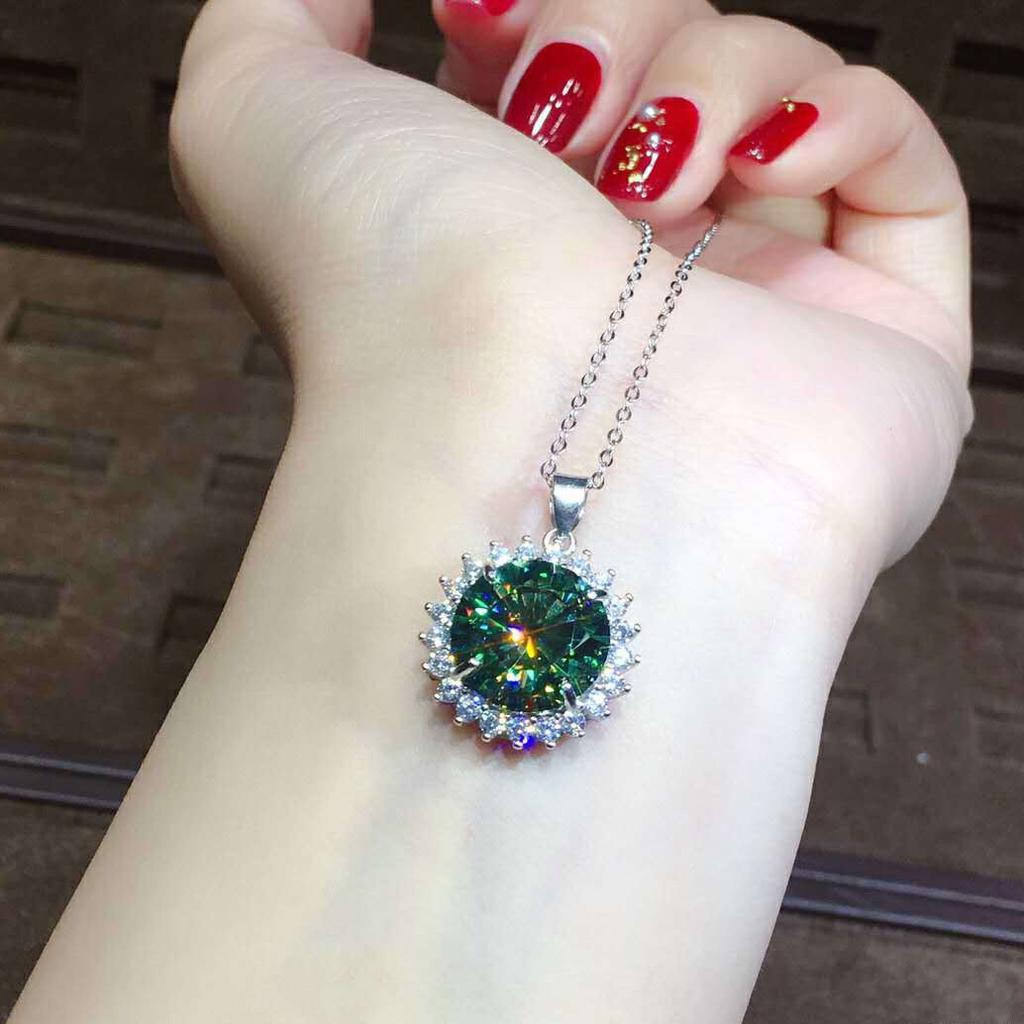 BELLA BOX Classic Green Pendants Necklaces For Women Charm Wedding Engagement Fine Jewelry