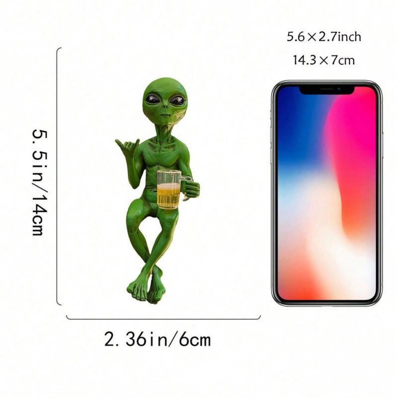 Alien Funny Resin Figurine UFO Indoor Outdoor Garden Novelty Decor Statue Home Ornament Green 12cm