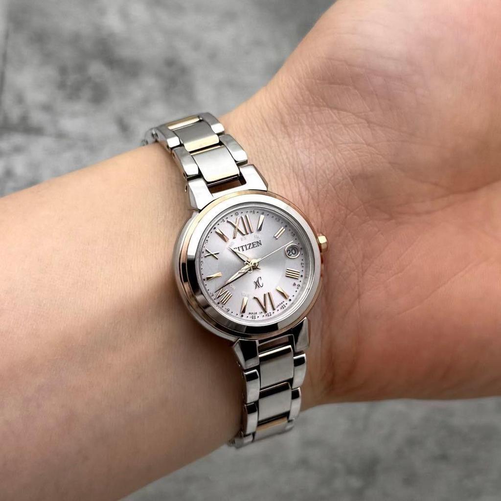 Б/у Отличное состояние/Рабочие CITIZEN xC ES9434-53W Розовый циферблат Радиоуправляемые Солнечные Браслетные часы Сделано в Японии