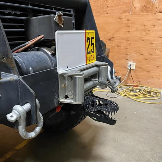 Dinosaur Trailer Hitch Cover for 2" Receivers Rustproof Anti-Theft Hitch Cover Heavy-Duty Iron Hitch Protector for Trucks SUVs