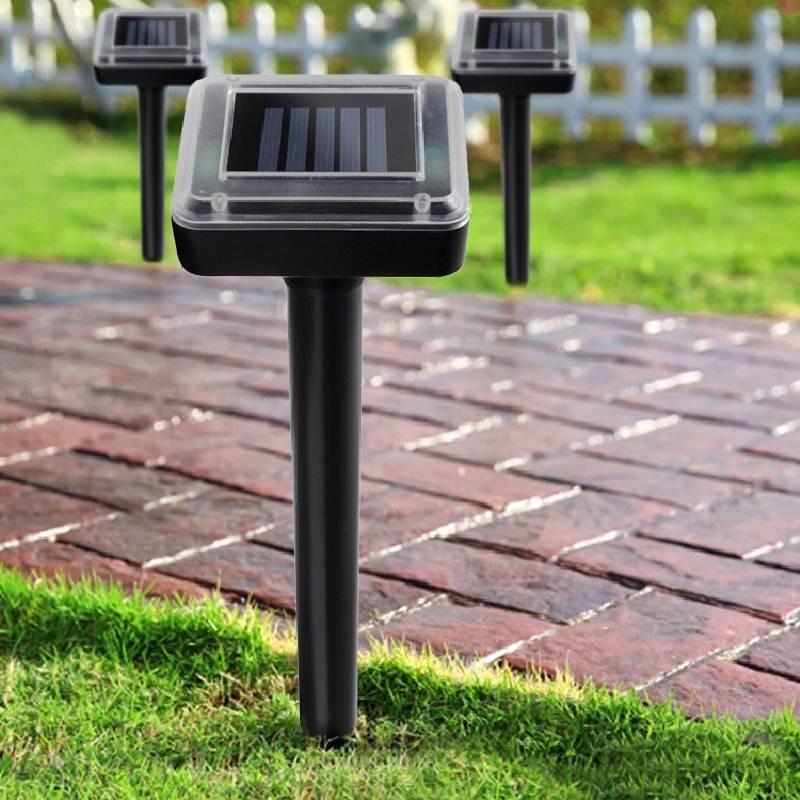 Solar Square Powered Ultrasonic Snake Rodent Repellent Electronic Pest Tool