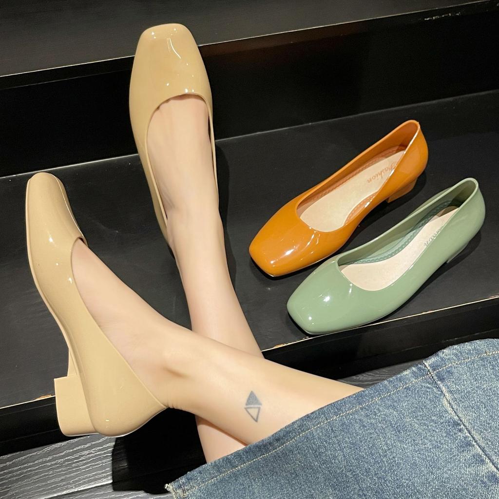 Модные новые модные женские водонепроницаемые дождевые туфли с неглубоким носком и низким каблуком из ПВХ, одинарные туфли, универсальная повседневная женская обувь