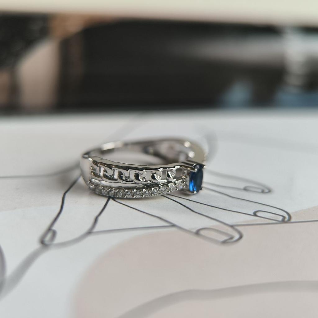 Серебряное кольцо с сапфиром nano 0.518ct, вес изделия 2,77 гр (2189015)