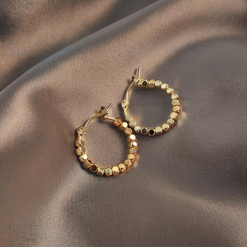 Новые изысканные роскошные маленькие серьги с цирконием для сексуальных женщин, модные корейские украшения, необычные серьги в стиле минимализма для вечеринок для девочек