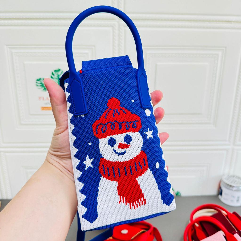 Праздничная вязаная мини-сумка-мессенджер с изображением удачи и монет