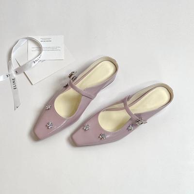 Французские стразы с цветком, неглубоким горлом, односложной пряжкой, туфли Мэри Джейн для женщин 2025 года, новые маленькие квадратные головки, увеличивающие внутреннюю высоту, классные тапочки