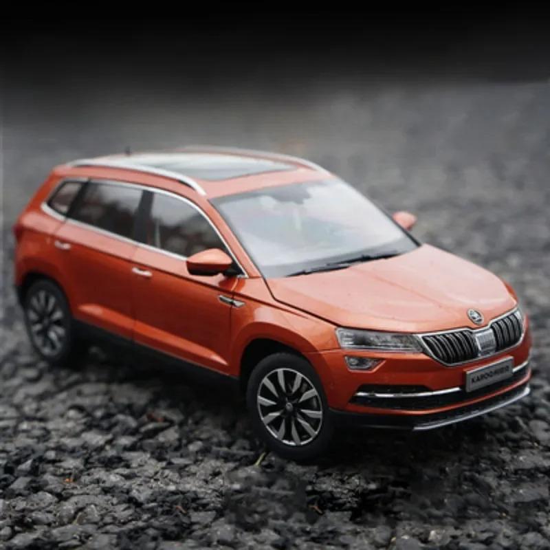 DAYB7 28CM 1:18 Scale New Skoda Karoq Alloy Car Model Diecast Metal Vehicle Toy Collection Collectible