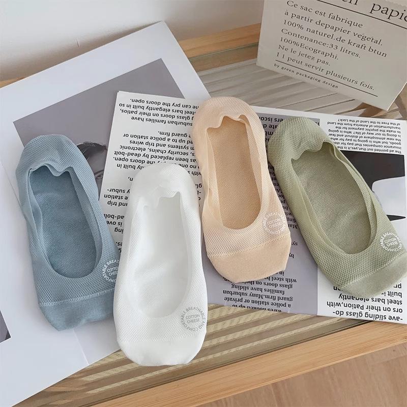 Ice Silk Women's Non-Slip No Show Boat Socks - Thin Summer Cotton Sole, Low Cut & Invisible