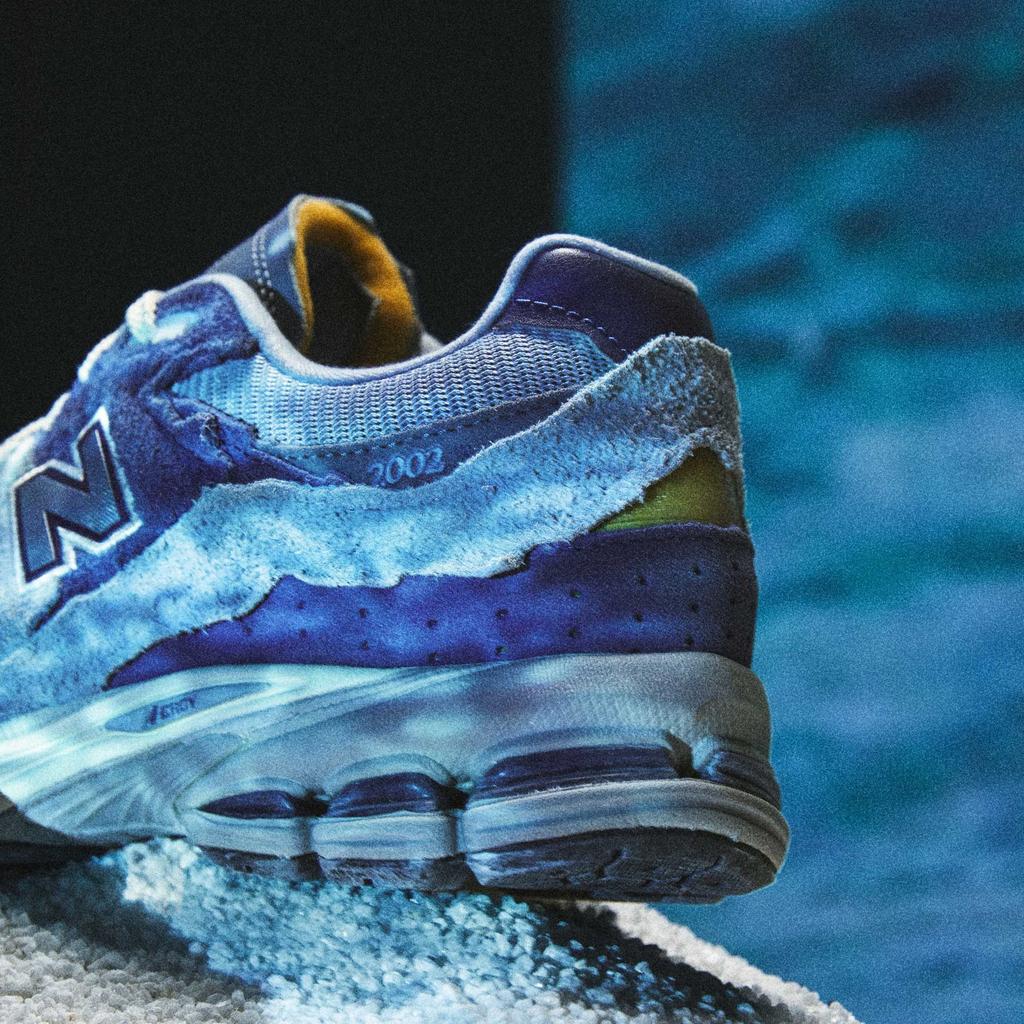 New Balance 2002R Protection Pack — фиолетовые кроссовки унисекс светло-арктически-серые M2002RDI