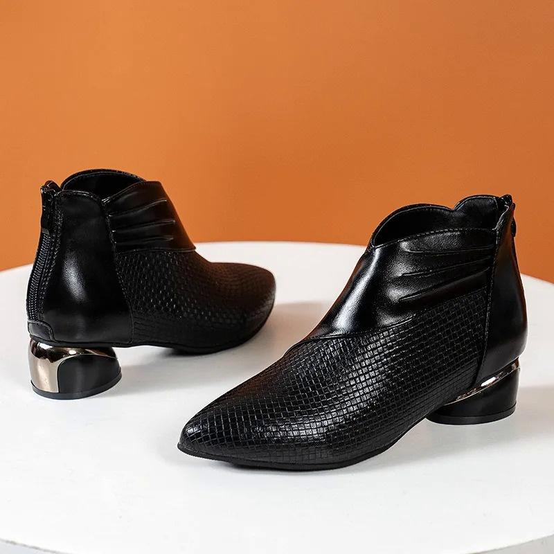 Роскошные женские ботильоны с острым носком, ретро-туфли из кожи, модные высококачественные офисные туфли на низком каблуке, черные ботинки на платформе