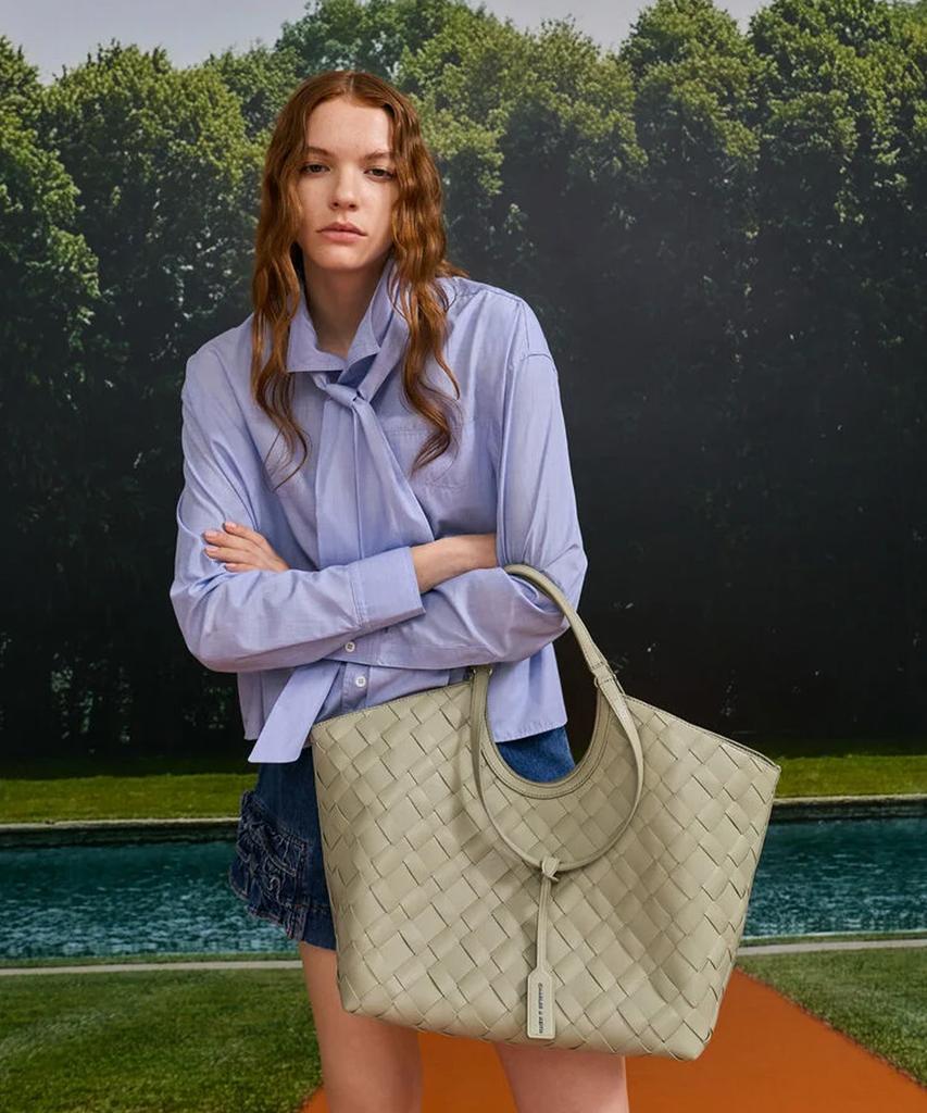Charles & Keith Плетеная сумка-тоут Yvette 3 цвета Ck2-30701583