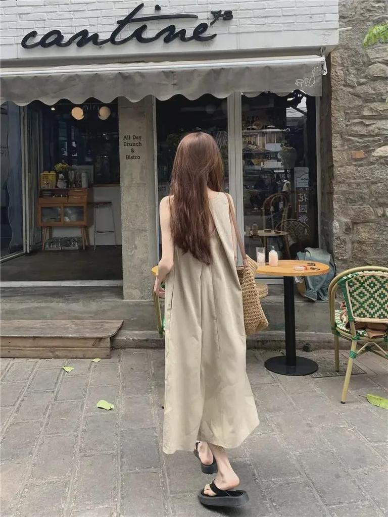 Женское летнее платье без рукавов в корейском стиле белого цвета для похудения