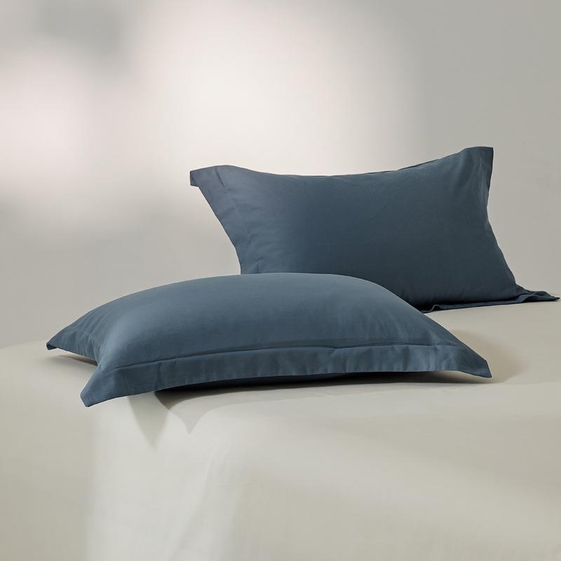 Набор из двух наволочек из матового длинноволокнистого хлопка - 100 нитей, однотонные, роскошные на ощупь