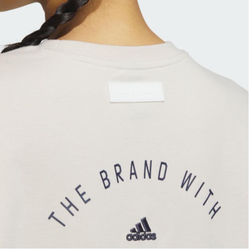 adidas Футболка с круглым вырезом и принтом алфавита, женская, бежево-коричневая IS7406