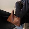 Large Capacity Bag Women's 2025 New Fashion Retro Niche Shoulder Messenger Bag Texture Commuter Women Tote Bag