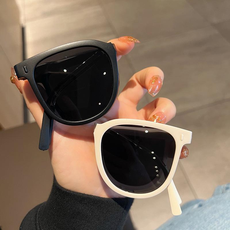 Складные солнцезащитные очки для взрослых Солнцезащитные очки Мужские летние очки с защитой от УФ-излучения Женские солнцезащитные очки с защитой от УФ-излучения Хранение