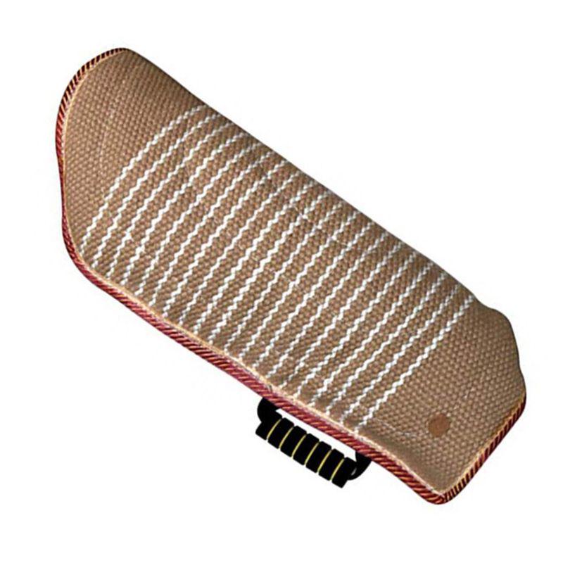 Укреплённый рукав для дрессировки собак