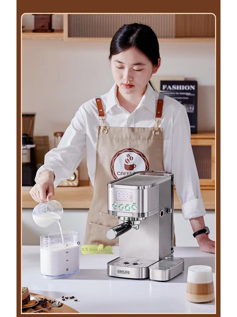 20-Bar Italian Coffee Machine with Integrated Milk Frother