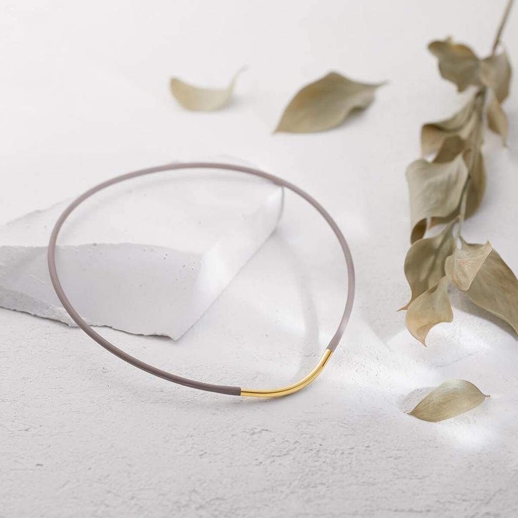 Lieri Official Colantotte Loop Necklace, Magnetic Necklace, Choker Style, Greige, One Size Fits Most, Women's