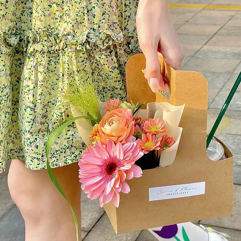 10 шт. Портативный подарочный пакет для цветов Крафт-бумажный держатель Кофе Цветочный торт Десерт Упаковочная коробка Фото Сувенир Переноска для напитков с ручкой