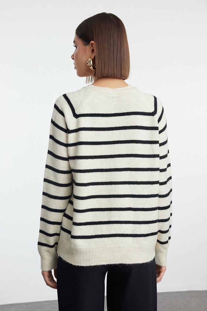 Women's Fashionable Stylish Sweater Stone Soft Textured Basic Striped Knitwear Sweater