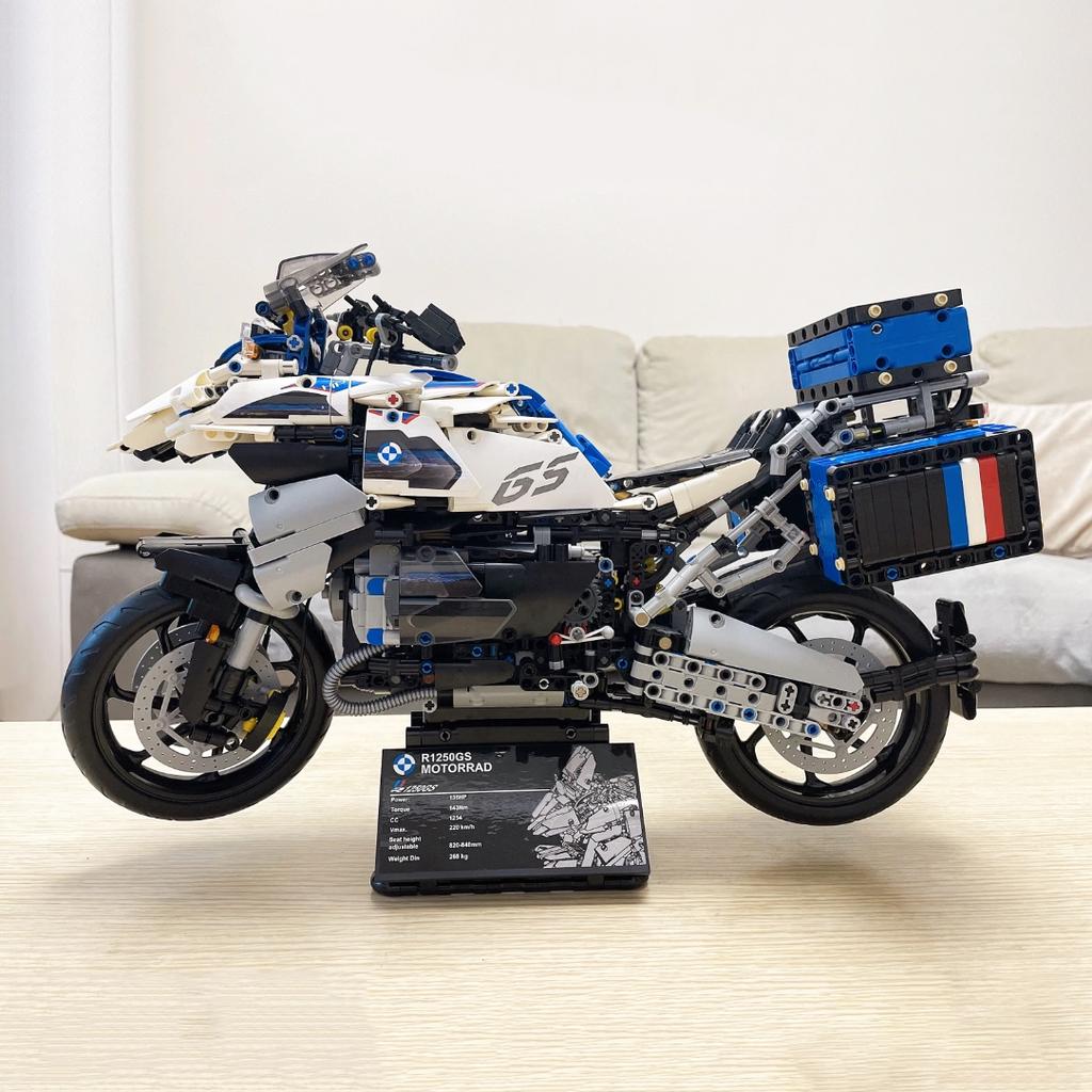Non-Toxic 2369Pcs R1250Gs High Tech Motorcycle Building Blocks Children Toys 3D Models 1:5 Motorbike Racing Sport Car Assembly Toys Gift Set