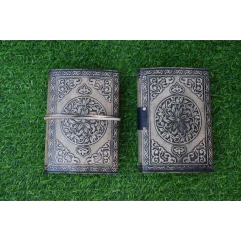 Антикварный кожаный журнал ручной работы с тройным лунным камнем. Винтажные страницы. Простые белые страницы. 200 страниц. КОЖАНЫЙ ДНЕВНИК. Латунный C-LOCK.