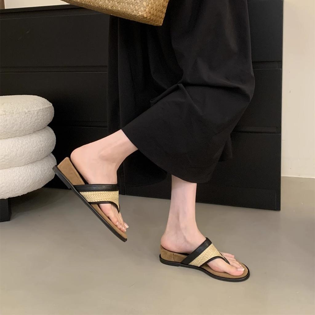 French holiday style casual versatile thick-soled slippers women's beautiful straw woven soft bottom slope heel flip-flop toe cool slippers