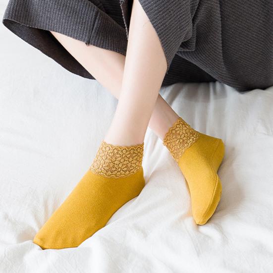 Women Winter Ankle Socks Thermal Socks with Lace Cuffs Warm Socks with Anti-Slip Sole for Daily Wear Street Dates