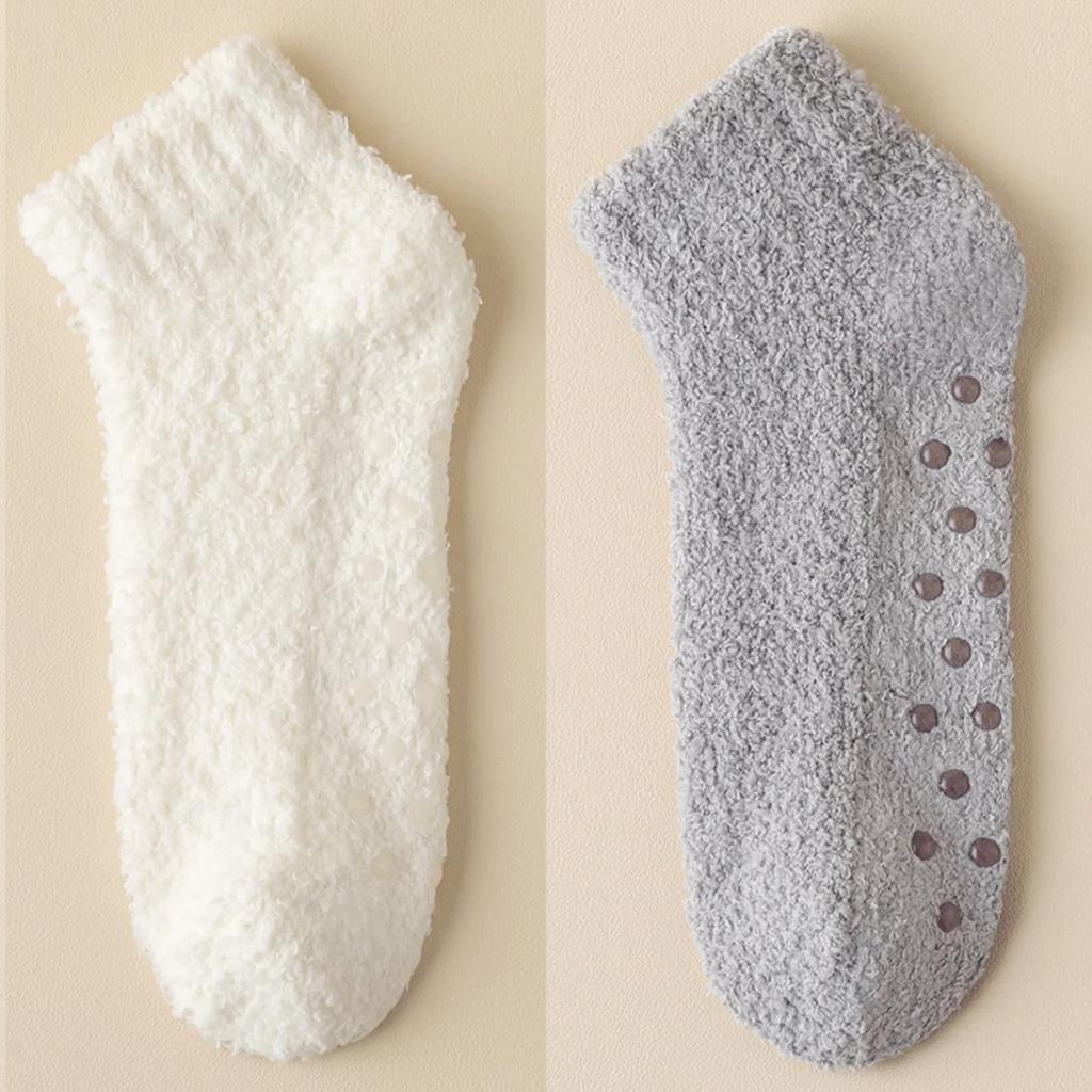 Женские утолщенные плюшевые носки Теплые зимние Мягкие кораллового велюра Силиконовые точки Нескользящие Короткие носки Домашние Защищающие от холода Термальные носки для пола