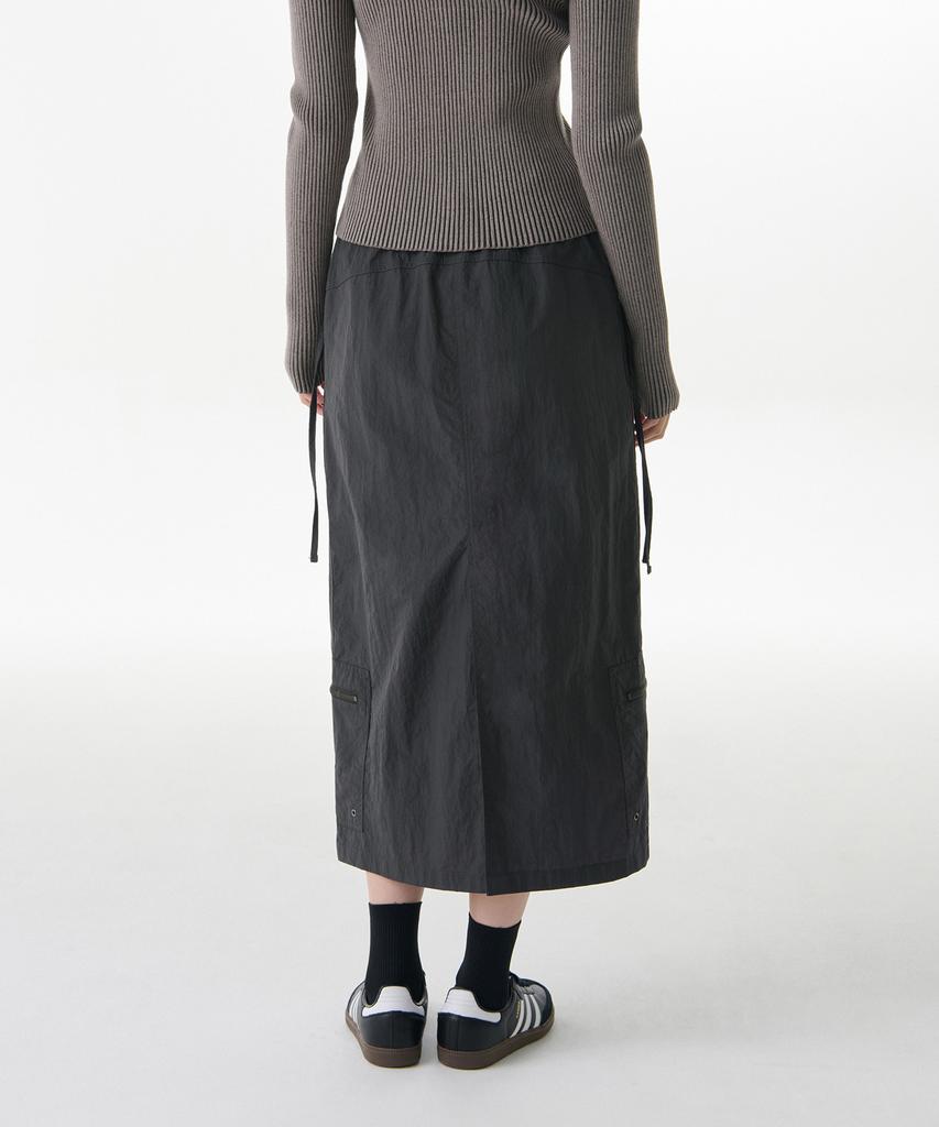 Musinsa Standard Woman Women'S Nylon Ripstop Utility Banding Long Skirt [Dark Grey]