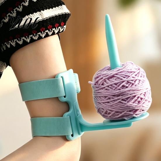 Smooth Rotation Yarn Spinner Wearable Holder with Arm Strap, Rotating Ball Dispenser, Dispenser Adjustable Anti-Tangle Stand, Crocheting & Knitting