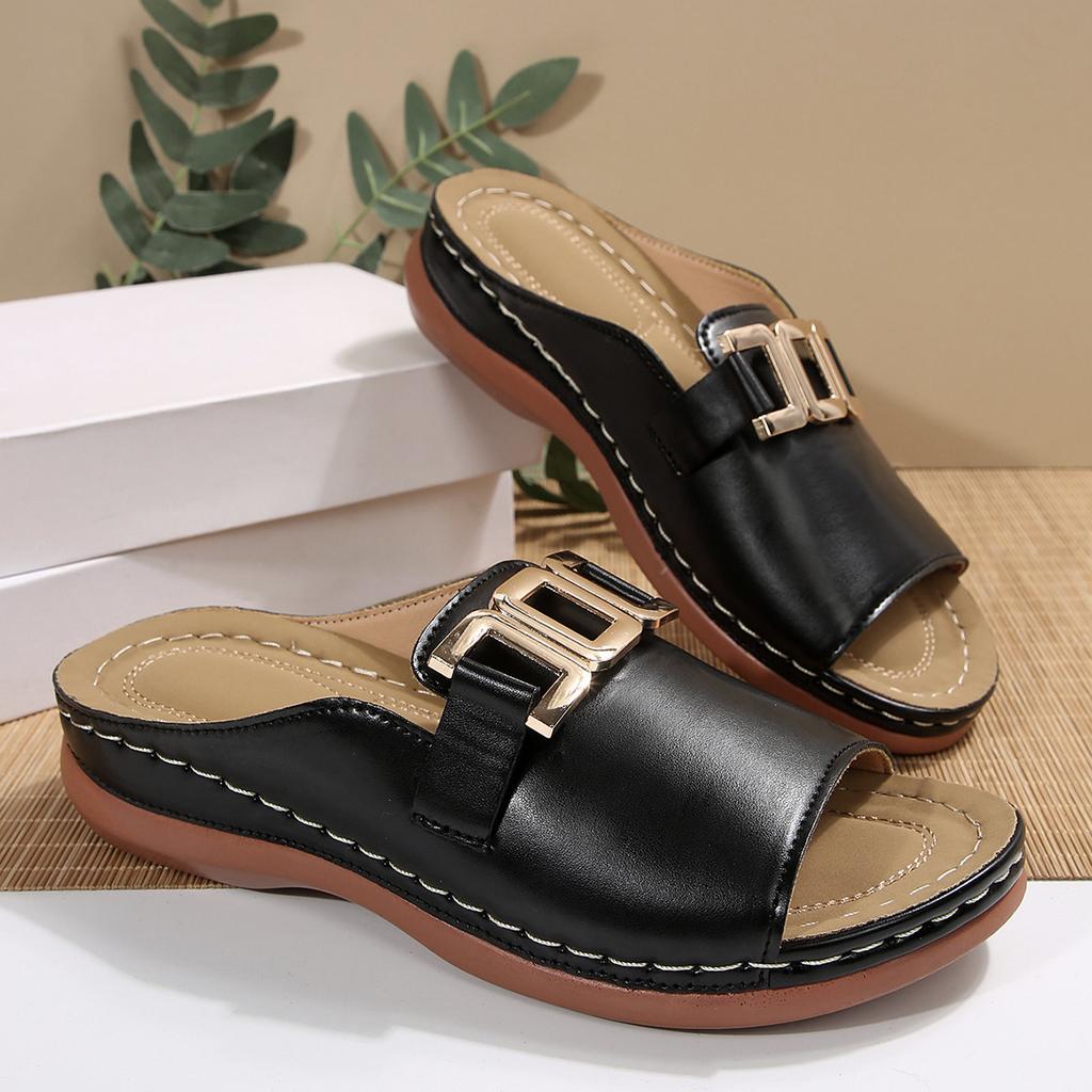 Buckle Slope and Open Toe Beach Slippers for Women, Fashionable Metal Buckle Fish Flat Sandals, Ladies' Sandals