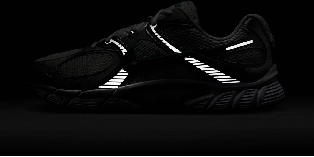 Кроссовки Nike V5 RNR white/vast grey/photon dust/black