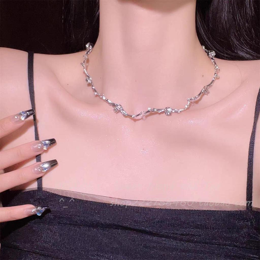 Ожерелье с розой для женщин - модный дизайн 2025 года, высококачественная ключичная цепочка