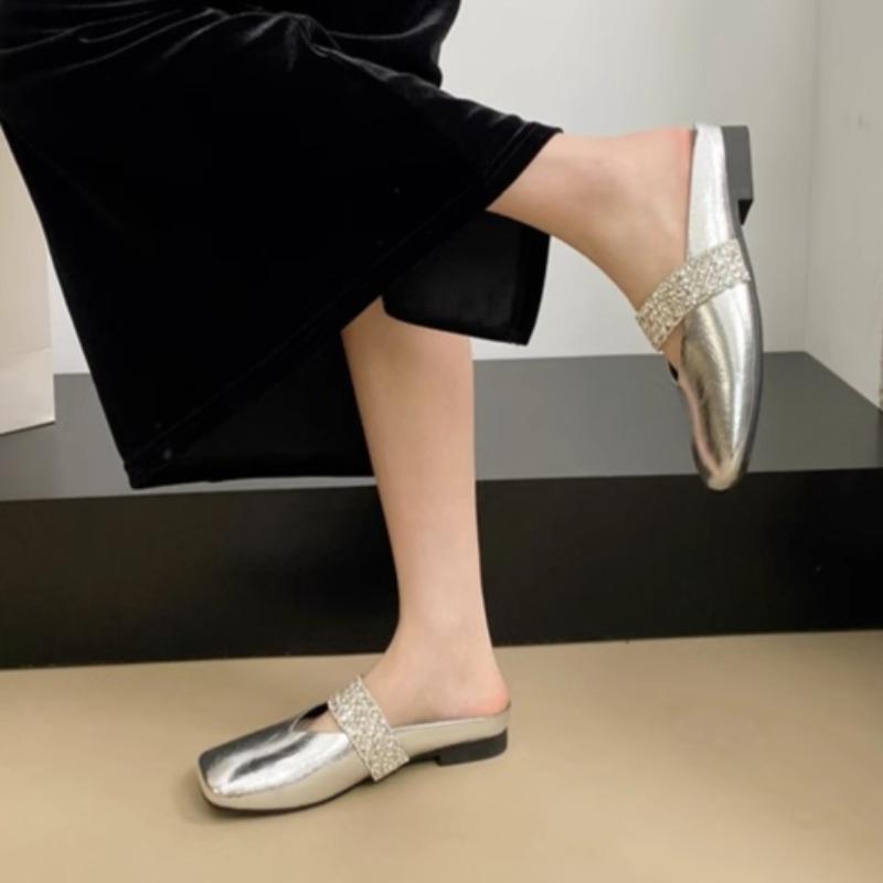 Модные квадратные тапочки Летние новые Баотоу с мелким вырезом Кристальные с закрытой пяткой Мягкая подошва Противоскользящие Износостойкие Плоские туфли