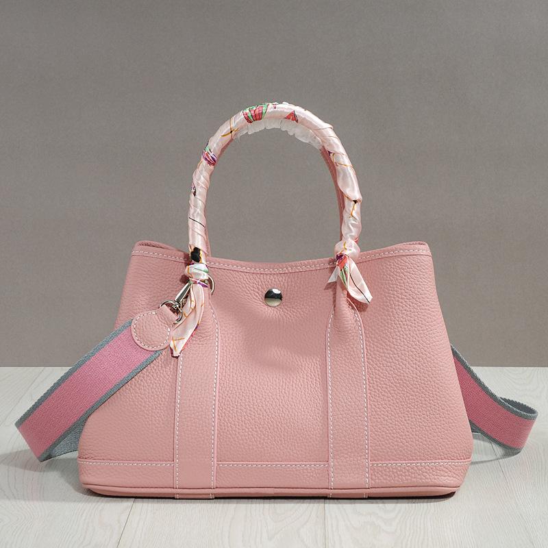 Женская большая садовая сумка из коровьей кожи в стиле знаменитостей 2024 года — универсальная, модная, удобная для переноски через плечо и в кармане