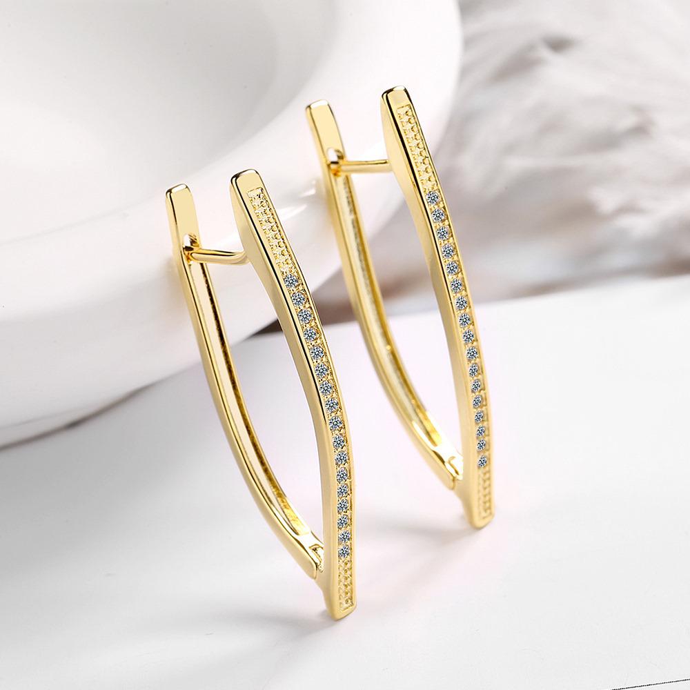 V-Shaped Triangle Cubic Zirconia Stud Earrings for Women - European & American Fashion, Geometric Ear Jewelry, Copper