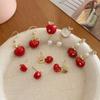 Серьги-кисточки Red Apple: Сладкий весенний дизайн для женщин
