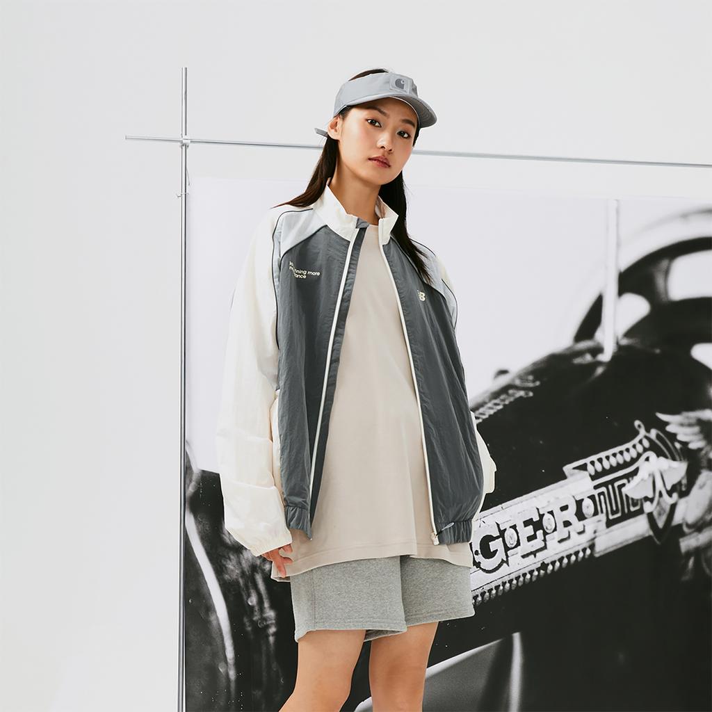 New Balance Куртки Унисекс Серый Стойка Умеренный Другое NAE24011-DKG