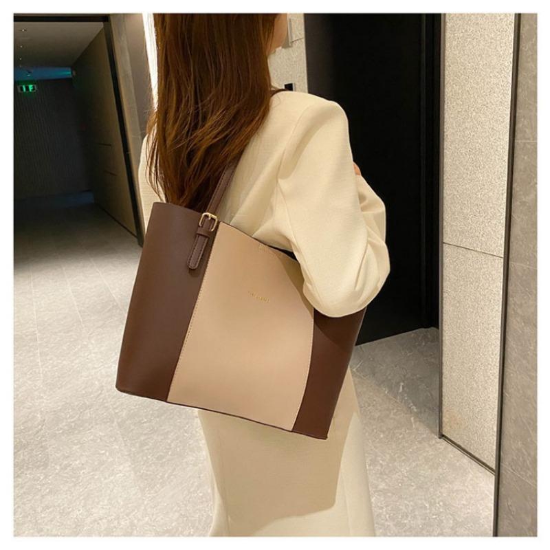 Retro Minimalist Atmospheric Commuting Shoulder Bag for Women Spring Summer New Western-style Large Capacity Tote Shoulder Bag