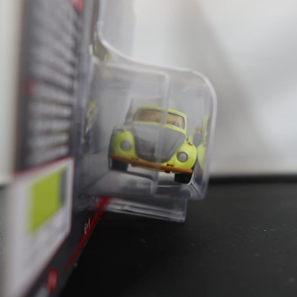 JOHNNY LIGHTNING Johnny Lightning Scale Street FREAKS 1975 VW Super Beetle Convertible JLSP145A 1/64 (Yellow)