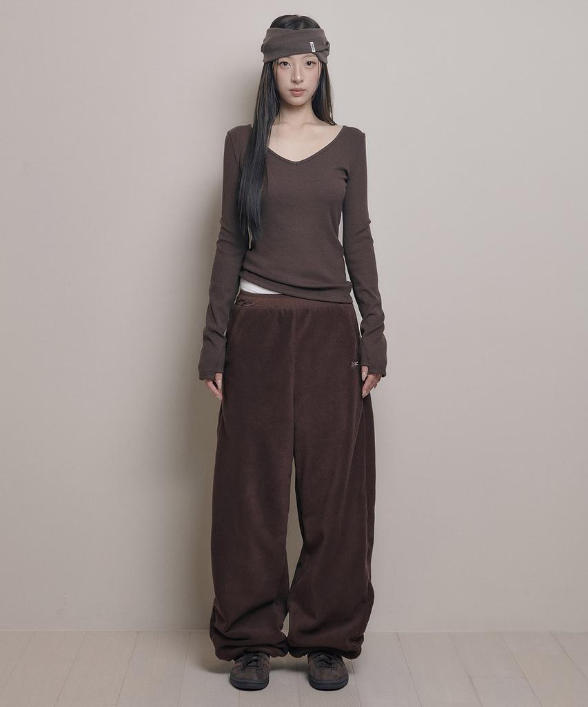 AWOSWEIB Slim Shape V Neck Longsleeve - Coffee Brown