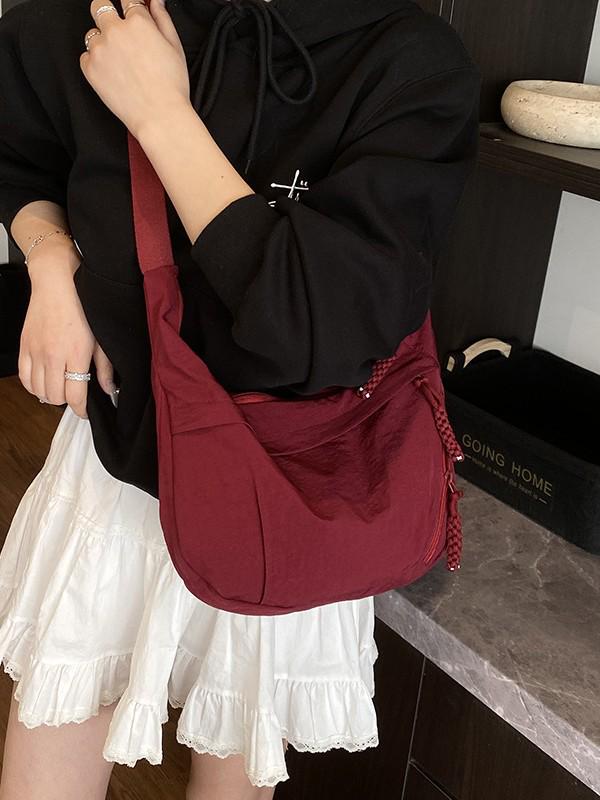 2025 Женская сумка кроссбоди через плечо большой вместимости и легкая - Универсальный высококлассный стиль «пельмень» для поездок на работу